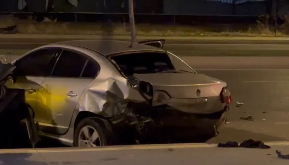 kartalda zincirleme kaza 3 yarali 4cJuM5u9