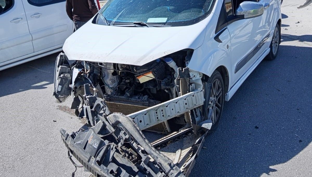 van erciste trafik kazasi 1 yarali XOwCe2kR