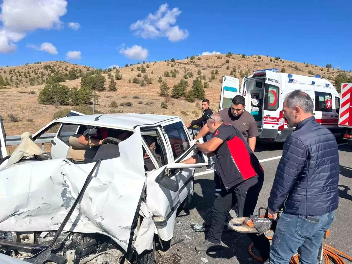 nevsehirde trafik kazasi surucu hayatini kaybetti CgJ687Mt.jpg